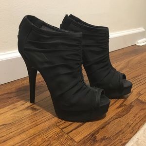 Chinese Laundry Black Mesh Heel Bootie-size 6
